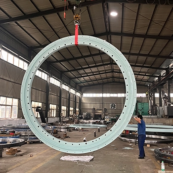 Large Slewing Bearings Large Slewing Bearings