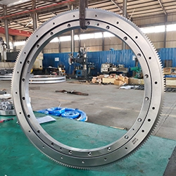 Crossed Roller Slewing Bearing