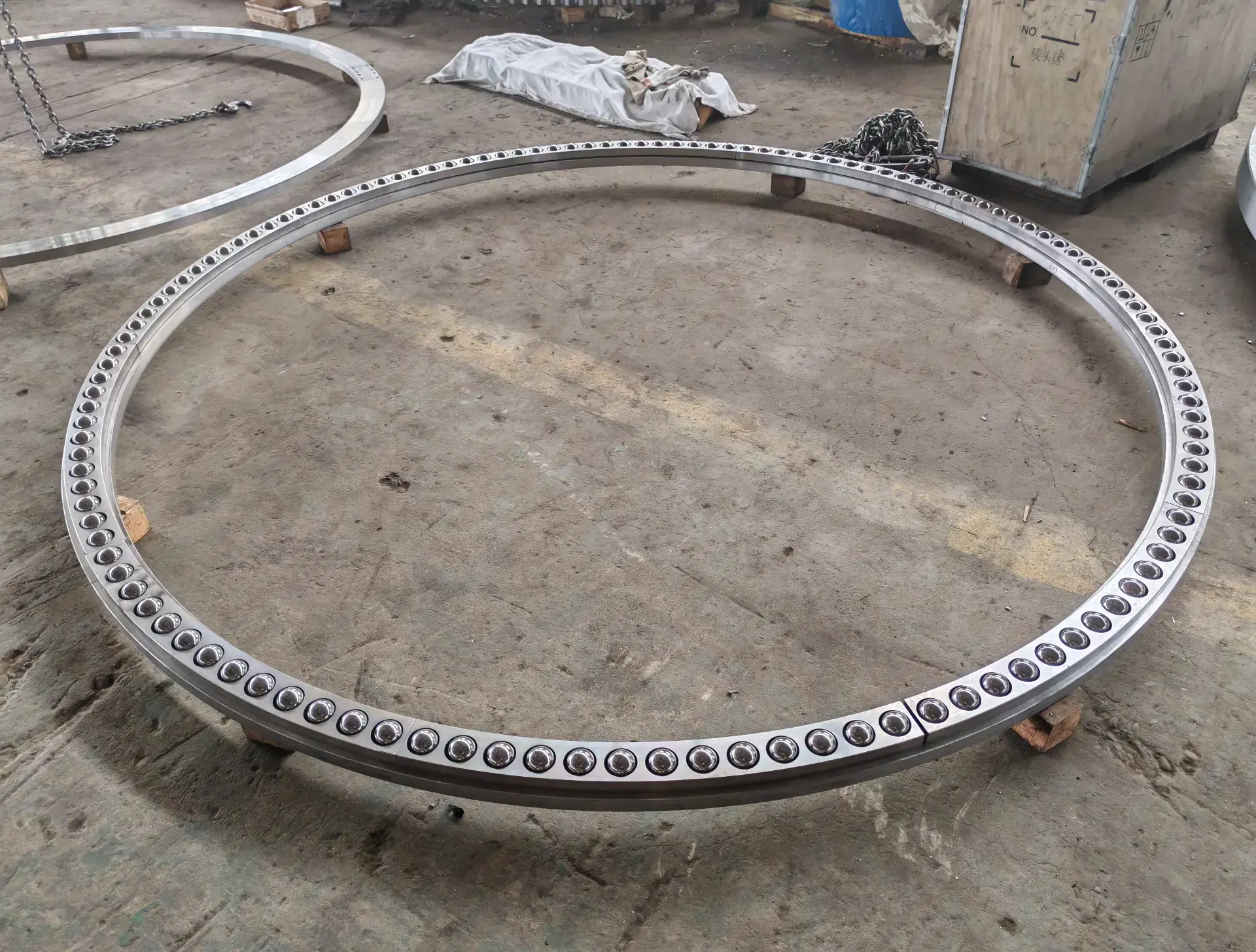 Custom Slewing Bearings/Turntable Bearings